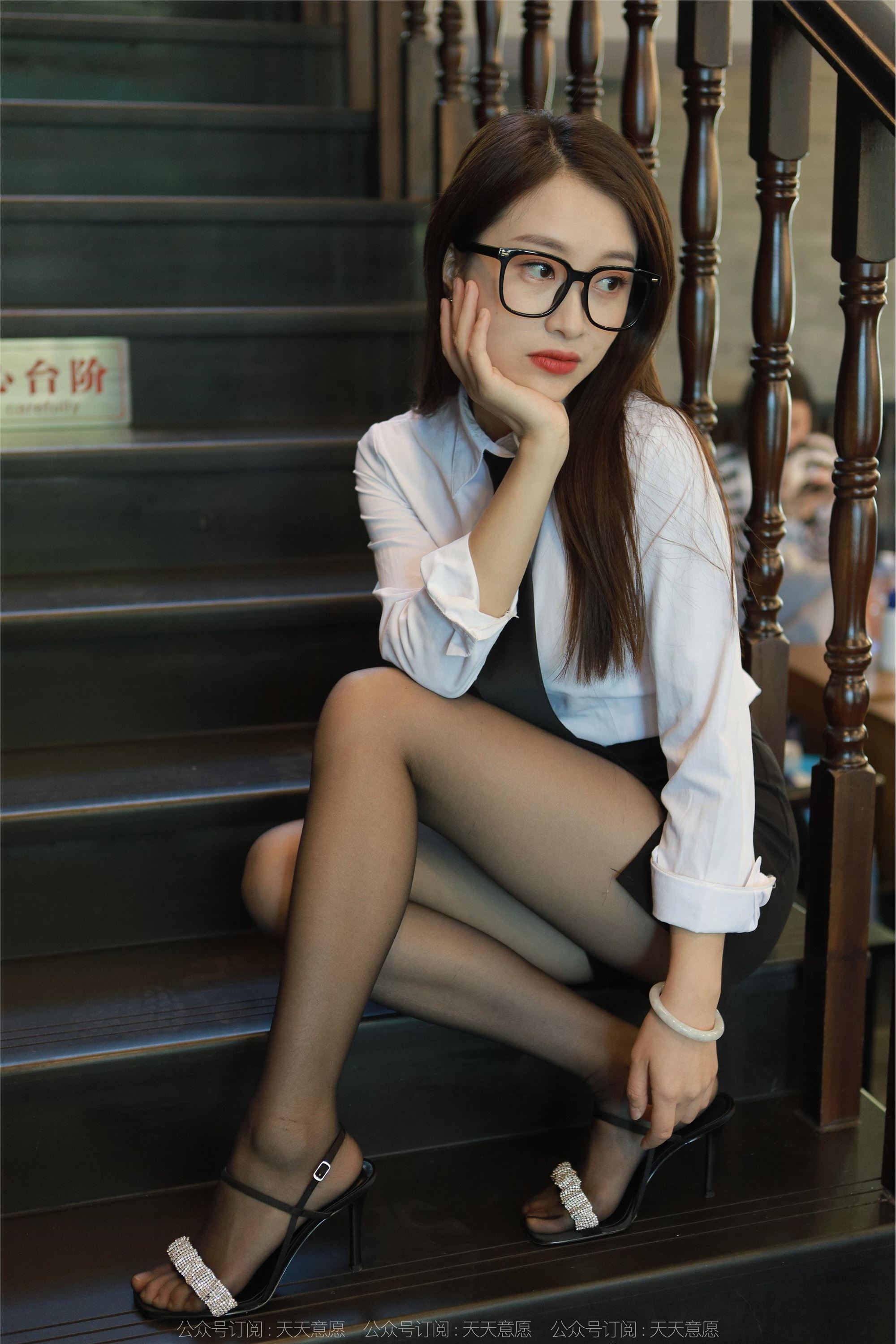 IESS异思趣向  2022.11.05 丝享家 1259 小婕《可爱玉姐》